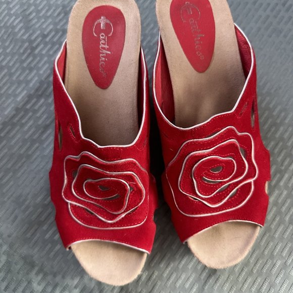 EARTHIES Tropez Suede FLOWER Wedge MULES Size 9 - Picture 2 of 5